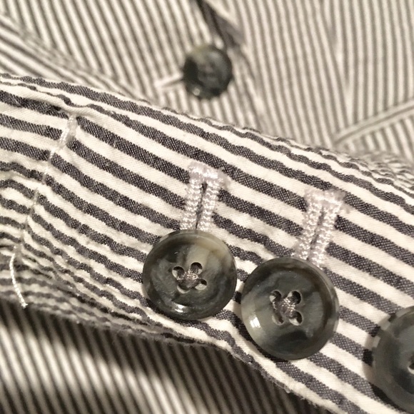 Banana Republic light grey/blue pinstripe blazer - Picture 4 of 5